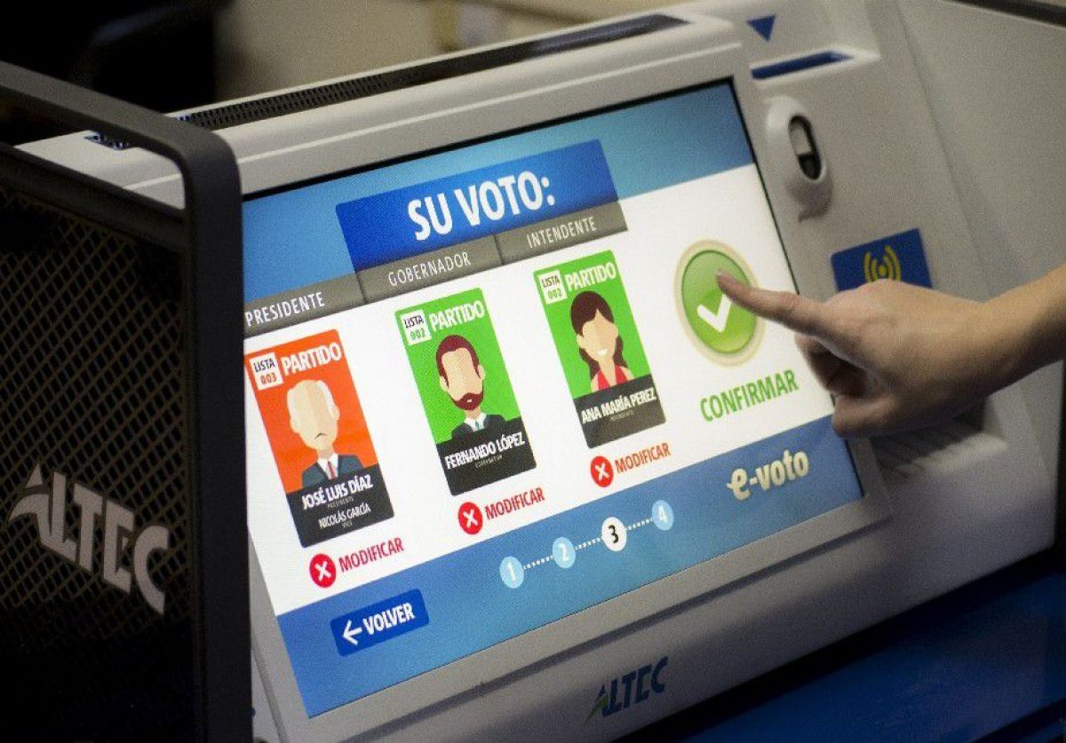 Altec presentó su dispositivo electrónico electoral en Buenos Aires | VA CON FIRMA. Un plus sobre la información.