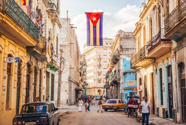 “Poner fin al bloqueo es la única manera que se puede ayudar a Cuba” | VA CON FIRMA. Un plus sobre la información.