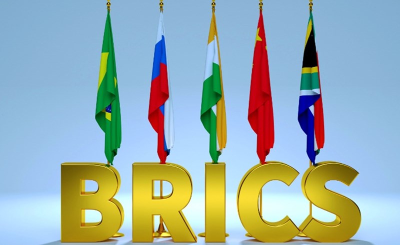 Ladrillo tras ladrillo: la hora de los BRICS | VA CON FIRMA. Un plus sobre la información.