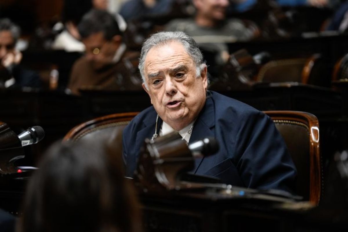 “El cambio de Milei sobre Malvinas es porque la economía los está mandando al tacho” | VA CON FIRMA. Un plus sobre la informaci&oacute;n.